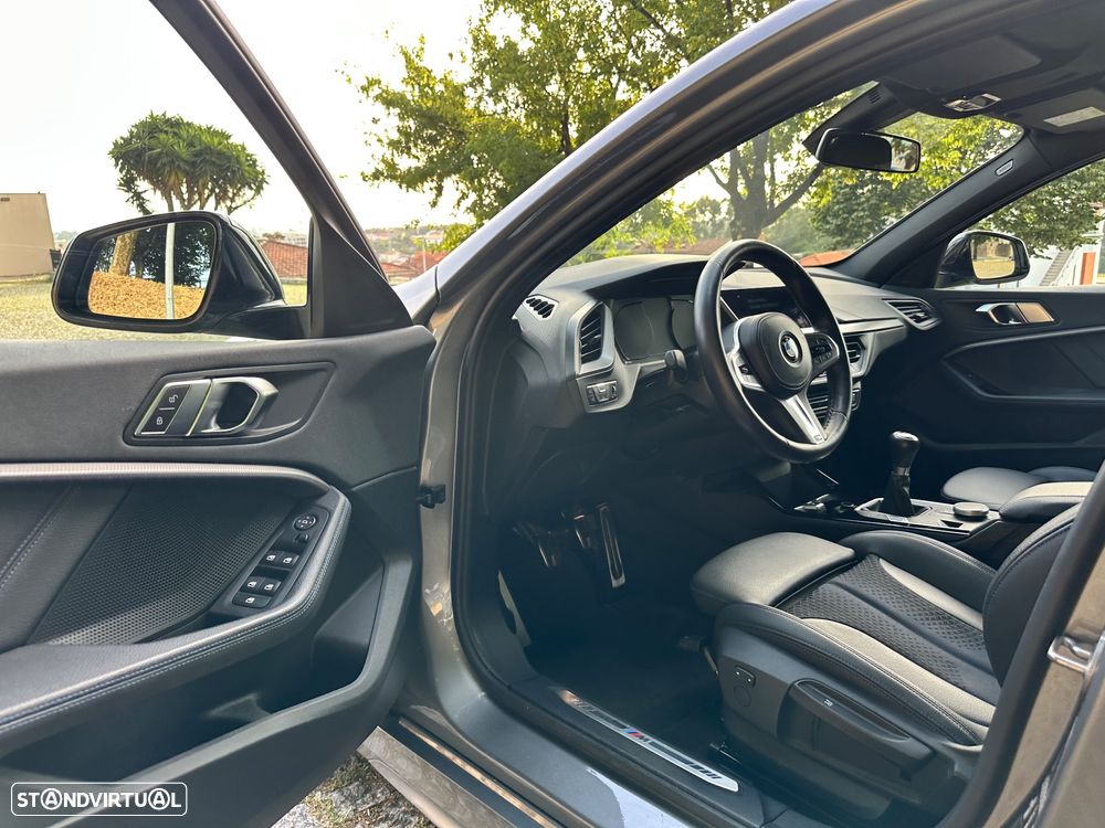 BMW 116 d Pack Desportivo M - 15