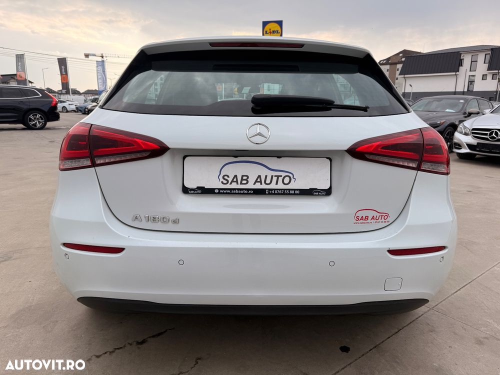 Mercedes-Benz A 180 d 7G-DCT Edition 2020 - 15