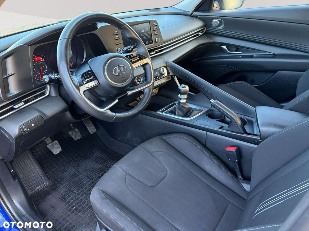 Hyundai Elantra 1.6 Smart - 8