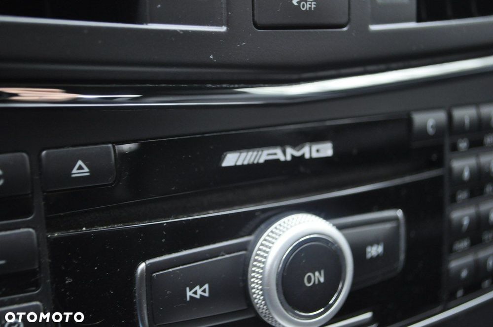 Mercedes-Benz Klasa E 350 CDI BlueEff - 15