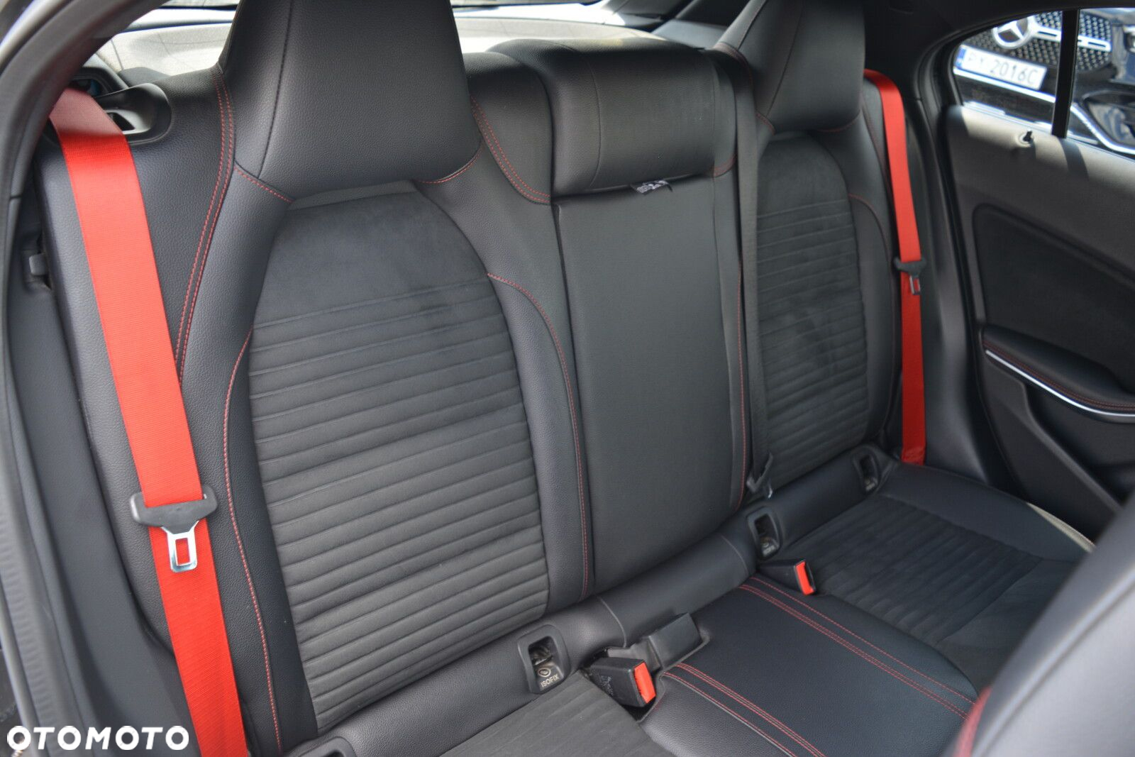Mercedes-Benz Klasa A 220 4-Matic AMG Line - 23