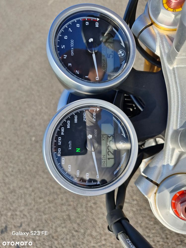 BMW R - 12