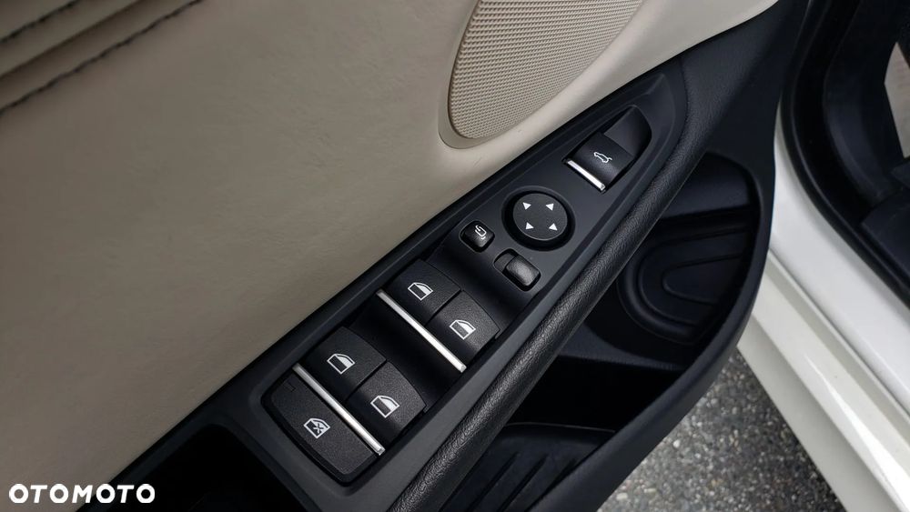 BMW X5 xDrive35i - 17