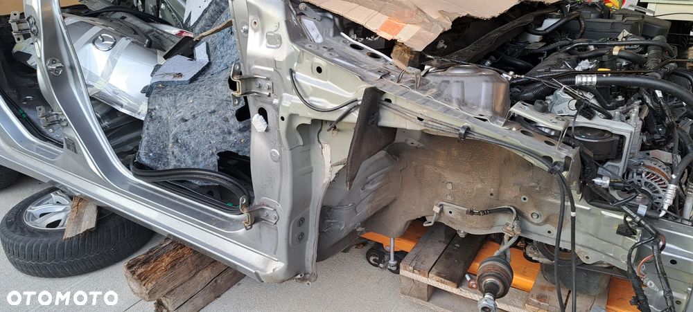 Pas Mazda 2 Chłodnica maska pas 2014 -DJ części - 14