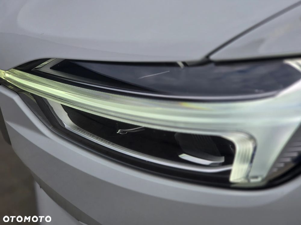 Volvo XC 60 T6 AWD Plug-In Hybrid Inscription - 17