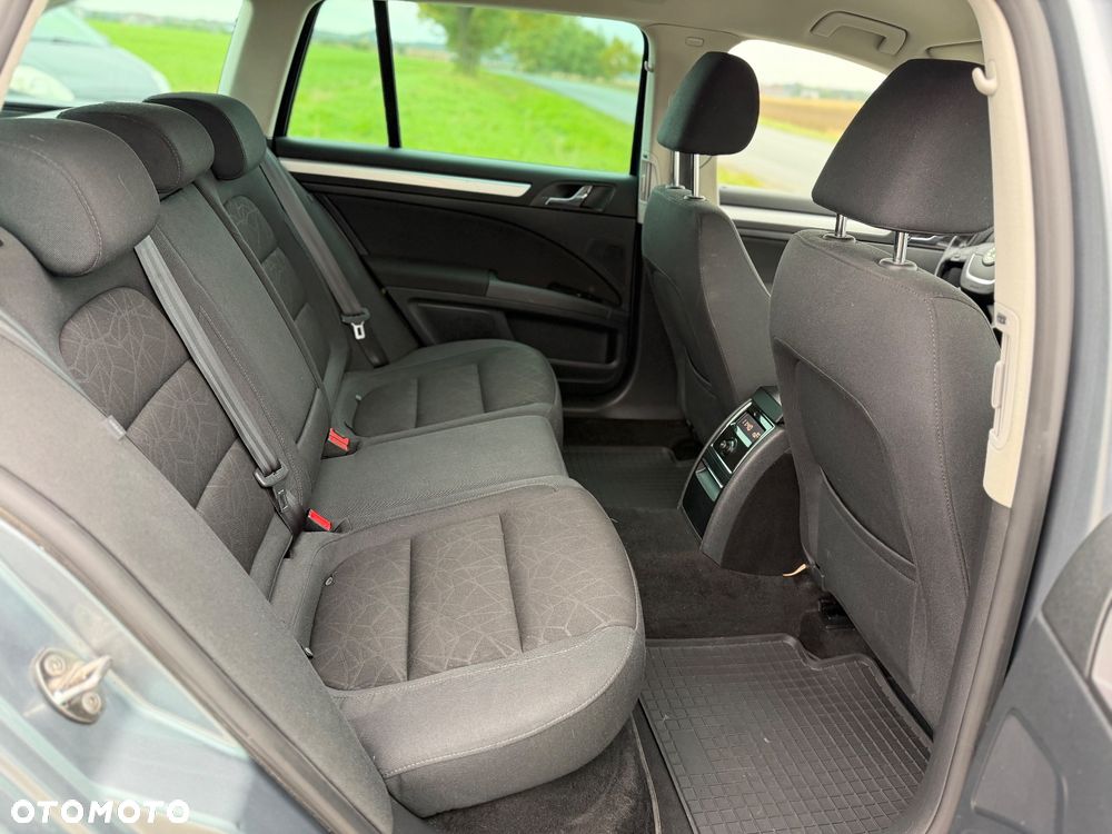 Skoda Superb 2.0 TDI 4x4 Elegance - 26