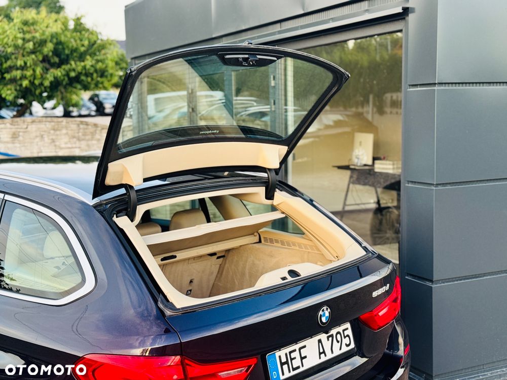 BMW Seria 5 520d Luxury Line sport - 30
