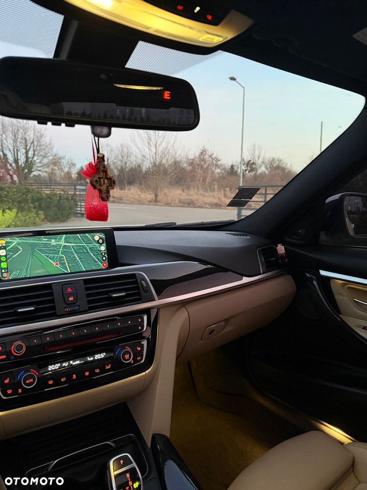 BMW Seria 3 340i M Sport Shadow - 35