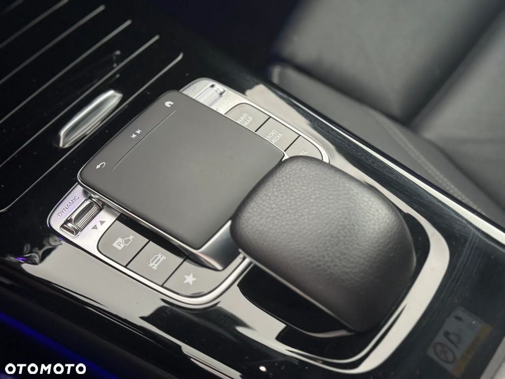 Mercedes-Benz Klasa A 250 4Matic 7G-DCT AMG Line - 33