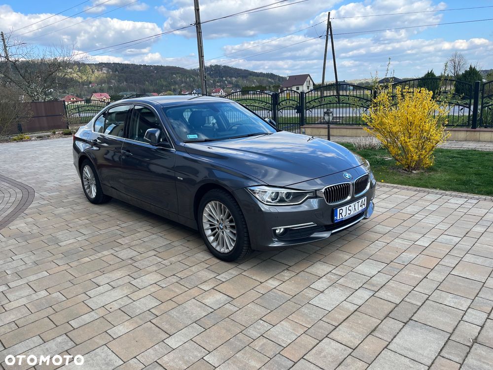 BMW Seria 3 318d xDrive Luxury Line - 1