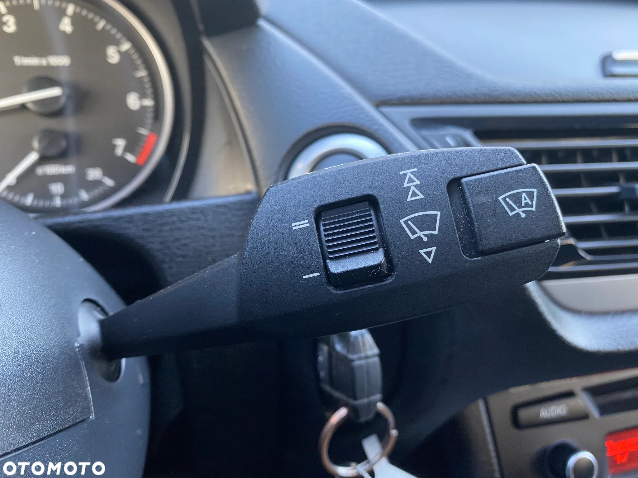 BMW X1 sDrive18i - 25