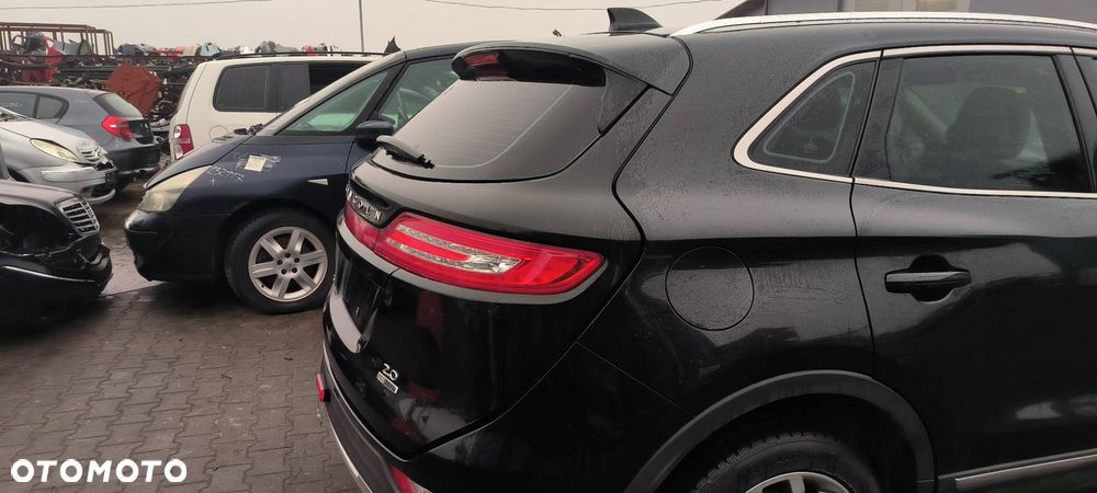 KLAPA LINCOLN MKC KOMPLETNA - 4