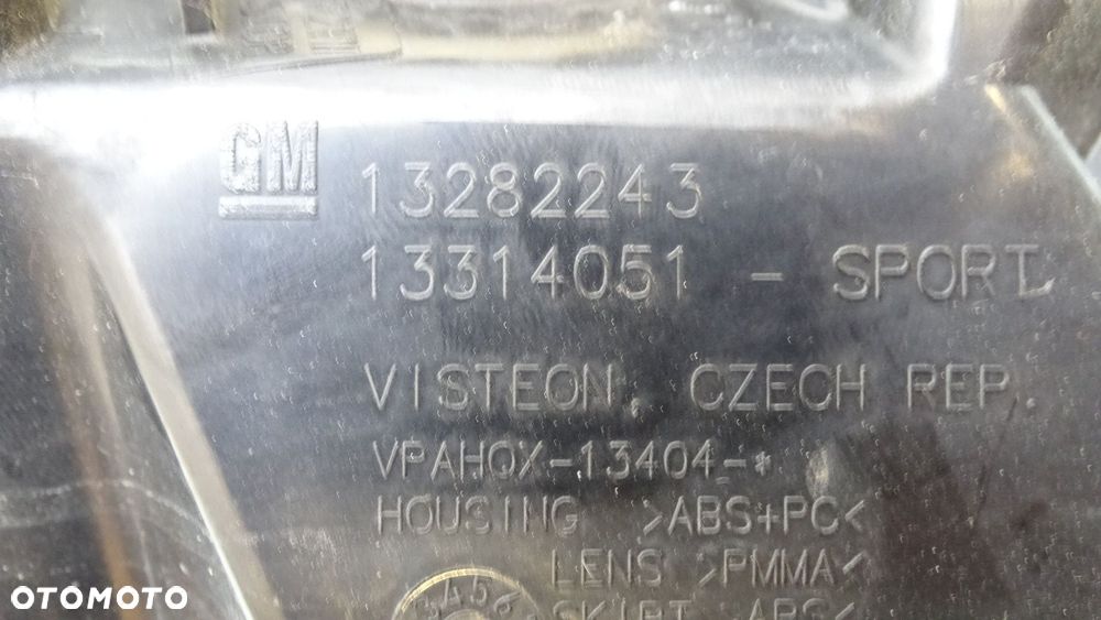 LAMPA PRAWA TYLNA OPEL ASTRA J 2.0CDTI - 8