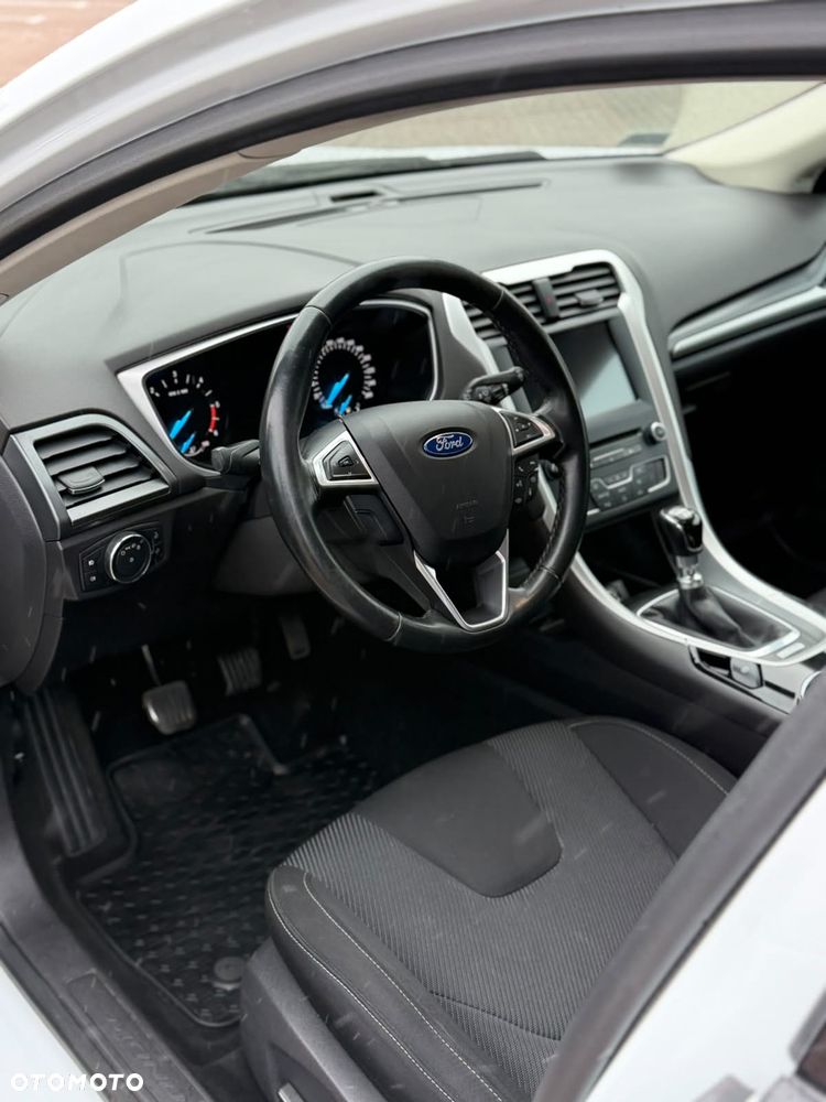 Ford Mondeo - 10