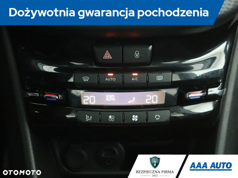 Peugeot 2008 - 11