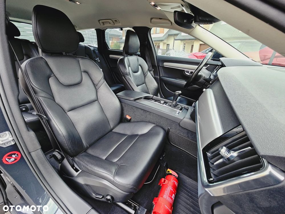 Volvo V90 D3 Momentum Pro - 37