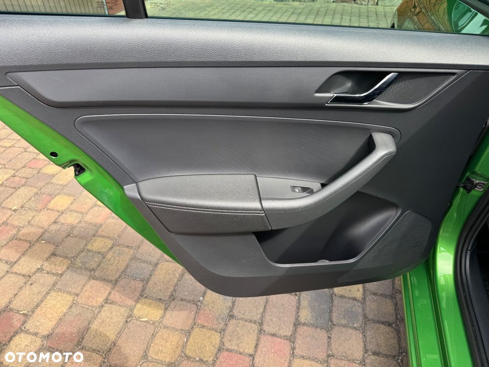 Skoda RAPID 1.2 TSI (Green tec) Joy - 21