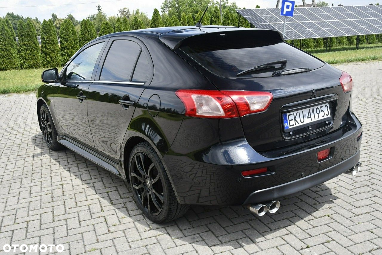 Mitsubishi Lancer - 10