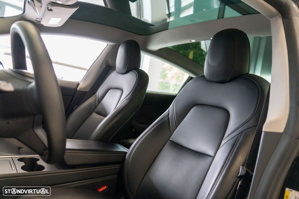 Tesla Model 3 Long Range Tração Traseira - 9