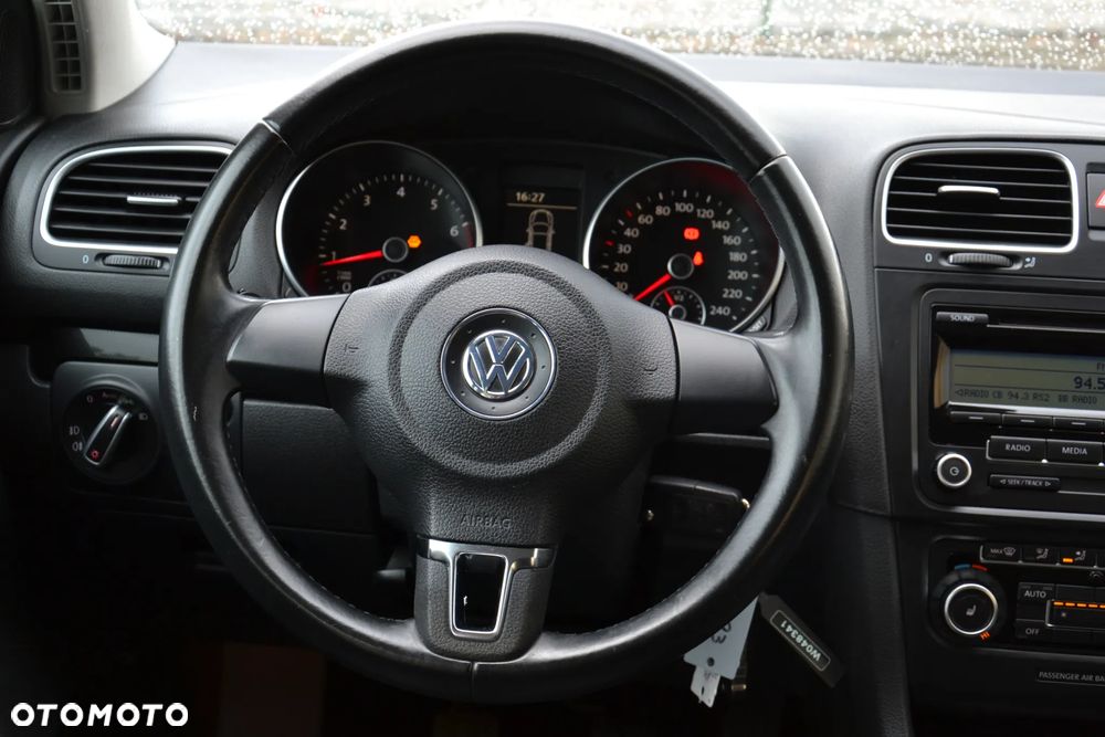 Volkswagen Golf VI 1.4 Comfortline - 24