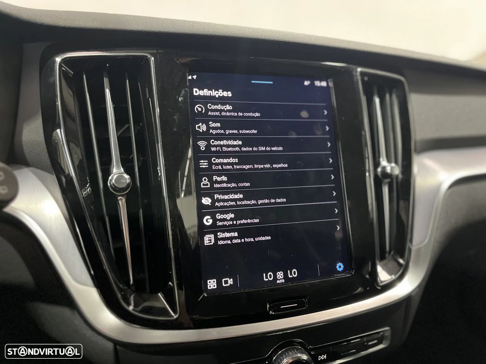 Volvo V60 2.0 T6 AWD TE Core - 28