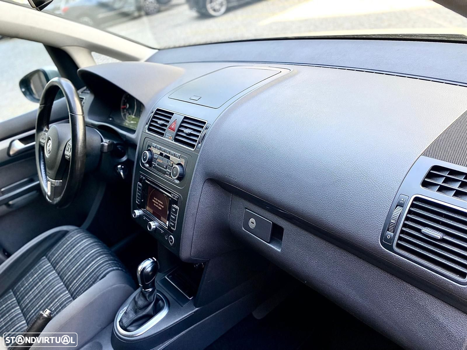 VW Touran 1.4 TSI EcoFuel DSG Comfortline - 30