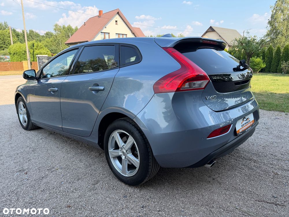 Volvo V40 D3 Momentum - 14