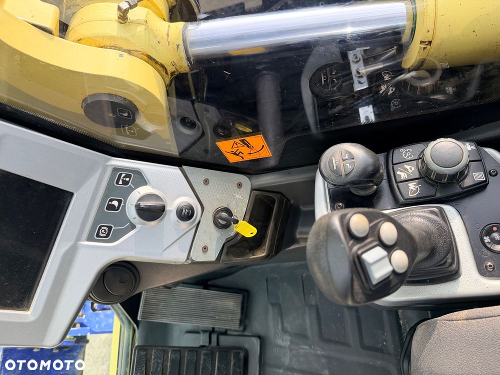 Mecalac Koparka 14 ton MECALAC 15 MWR koparko-ładowarka 3 łyżki widły 1 wł Centr.smarowanie Opony na BLIŹNIAKU 80%Camso ładowarka 714 12MTX 4x4 skrętne KLIMA kabina Premium silnik 146KM volvo EW140B DEUTZ szybka 35km/h - 13
