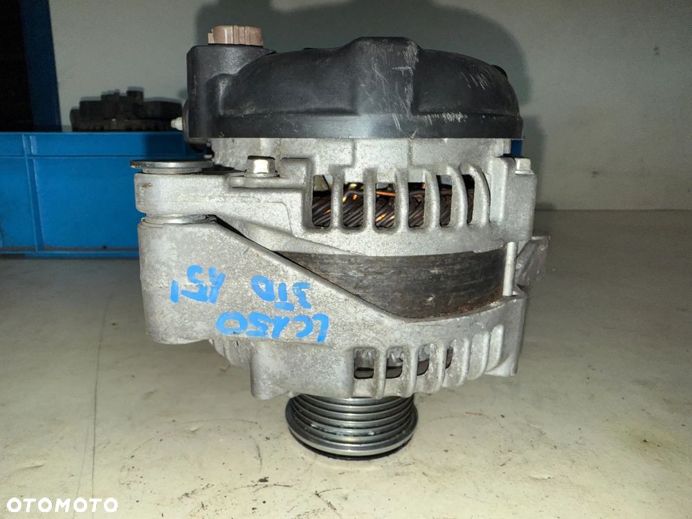 Alternator Land Cruiser 150 3TD 15' 27060-30220 - ORYGINALNE - 2