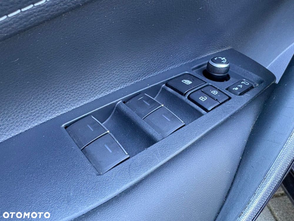 Toyota Corolla - 20