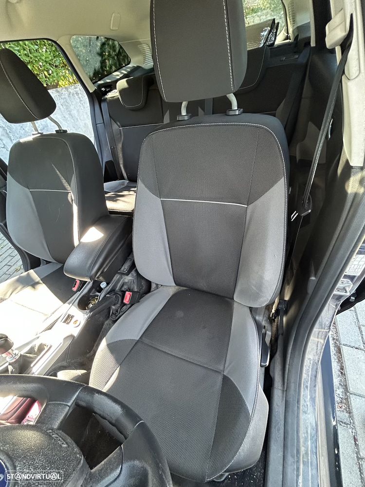 Ford Focus SW 1.6 TDCi Trend - 19