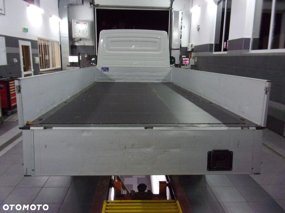 Volkswagen Crafter MAN - 9