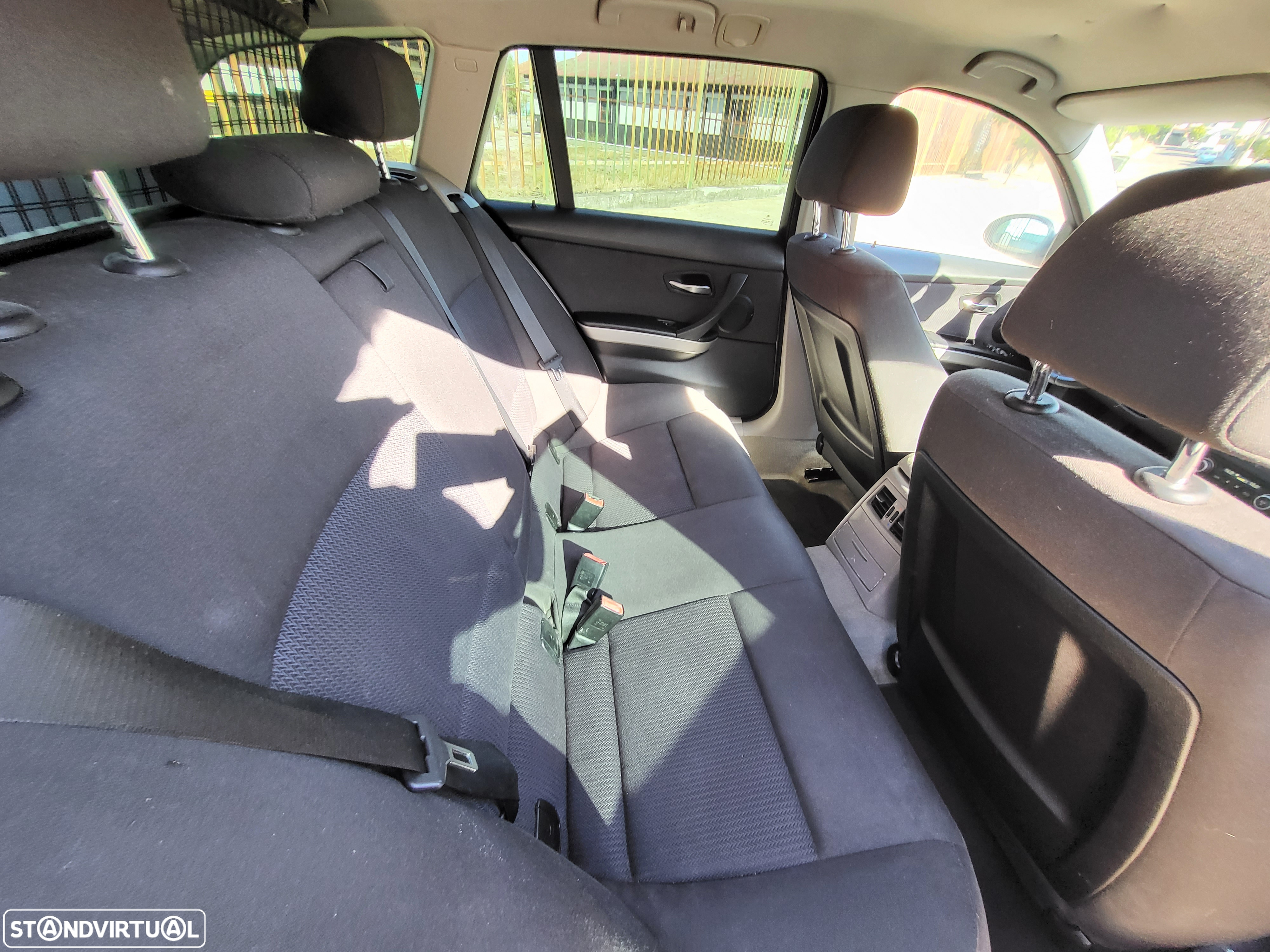 BMW 320 d Touring Sport - 11