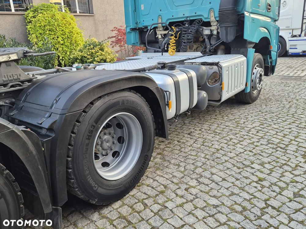 Mercedes-Benz AROCS - 15