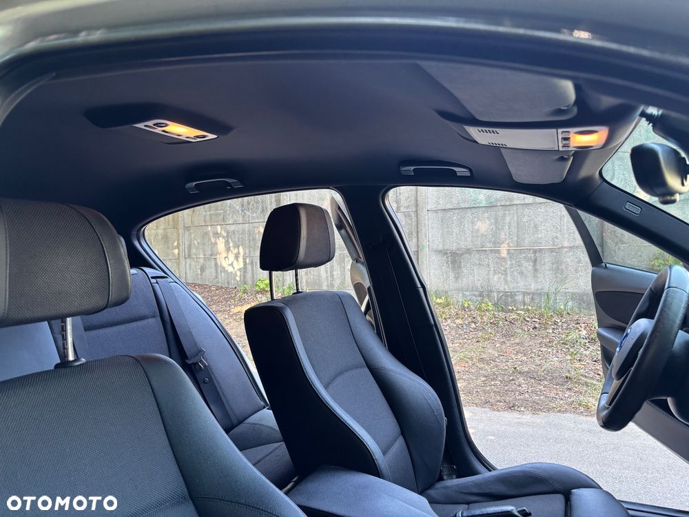 BMW Seria 1 - 17