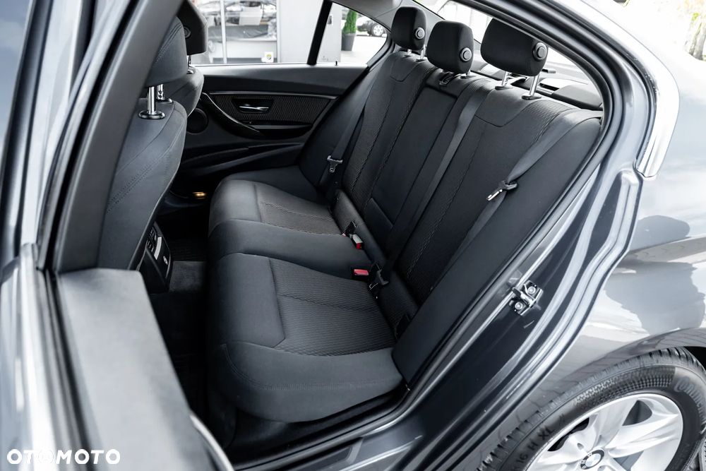 BMW Seria 3 320d Efficient Dynamic Edition - 21