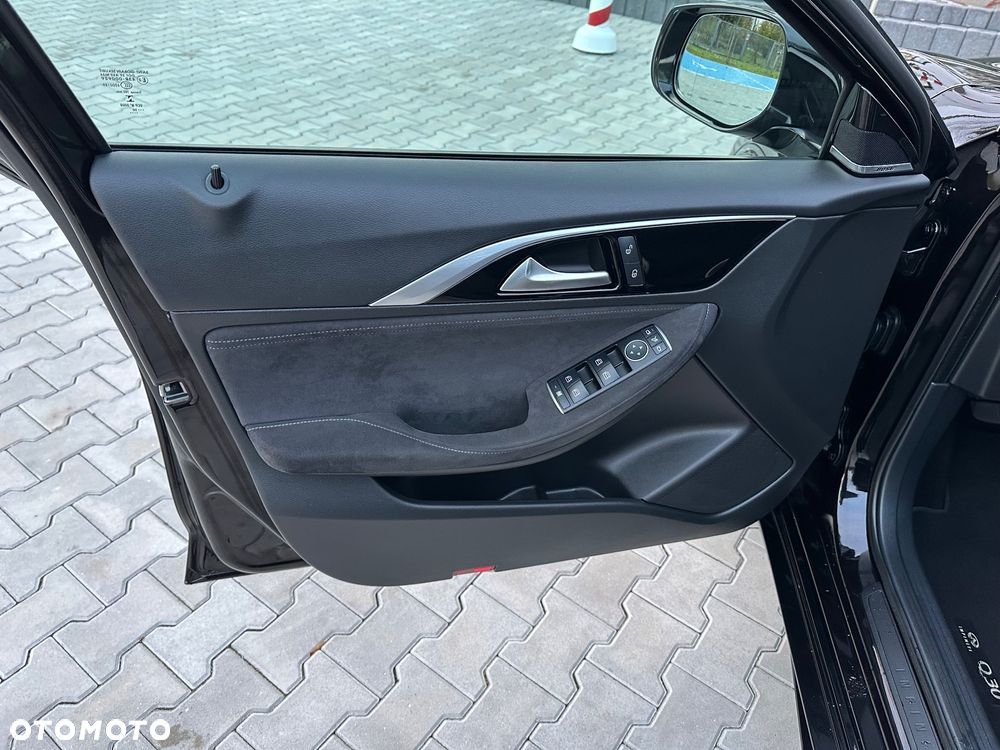 Infiniti Q30 2.0t DCT AWD Sport City Black - 21