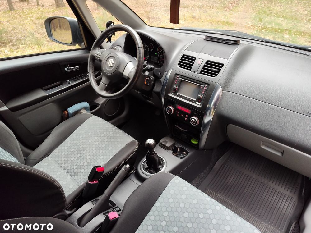 Suzuki SX4 1.6 Premium 4WD - 12