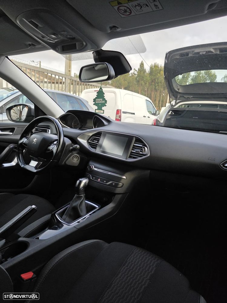 Peugeot 308 PureTech 110 Stop & Start Style - 10