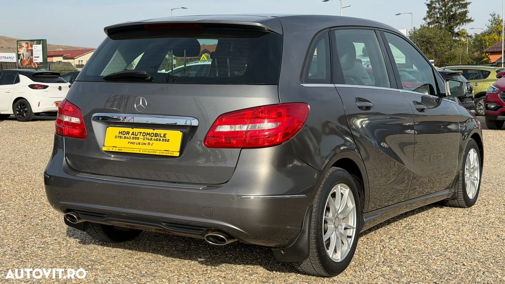 Mercedes-Benz B 180 CDI BlueEfficiency 7G-DCT - 17