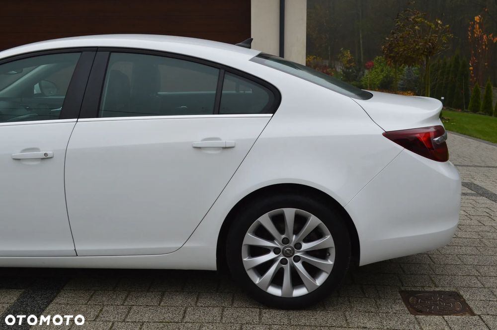 Opel Insignia - 17