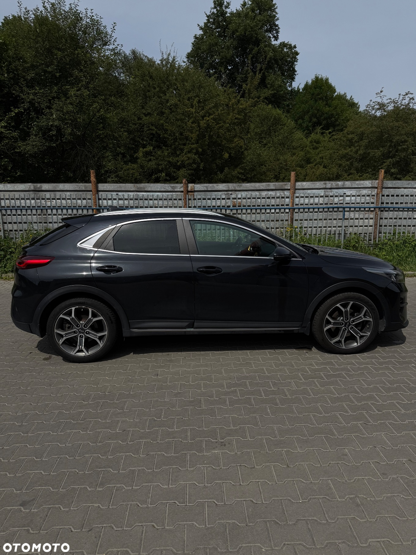 Kia XCeed 1.5 T-GDI L Business Line DCT - 4