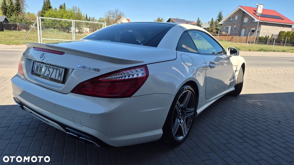Mercedes-Benz SL 63 AMG - 7