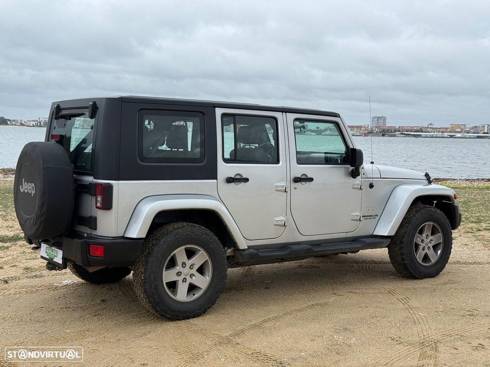 Jeep Wrangler Unlimited 2.8 CRD ATX Sahara - 6