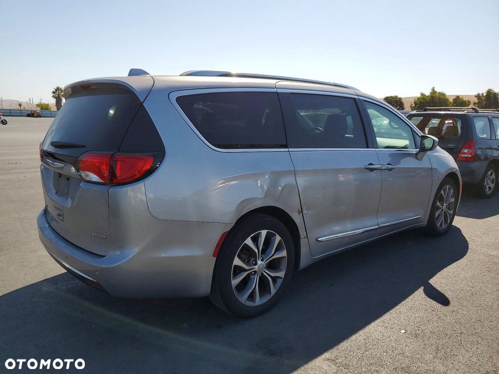 Chrysler Pacifica 2018 photo 4
