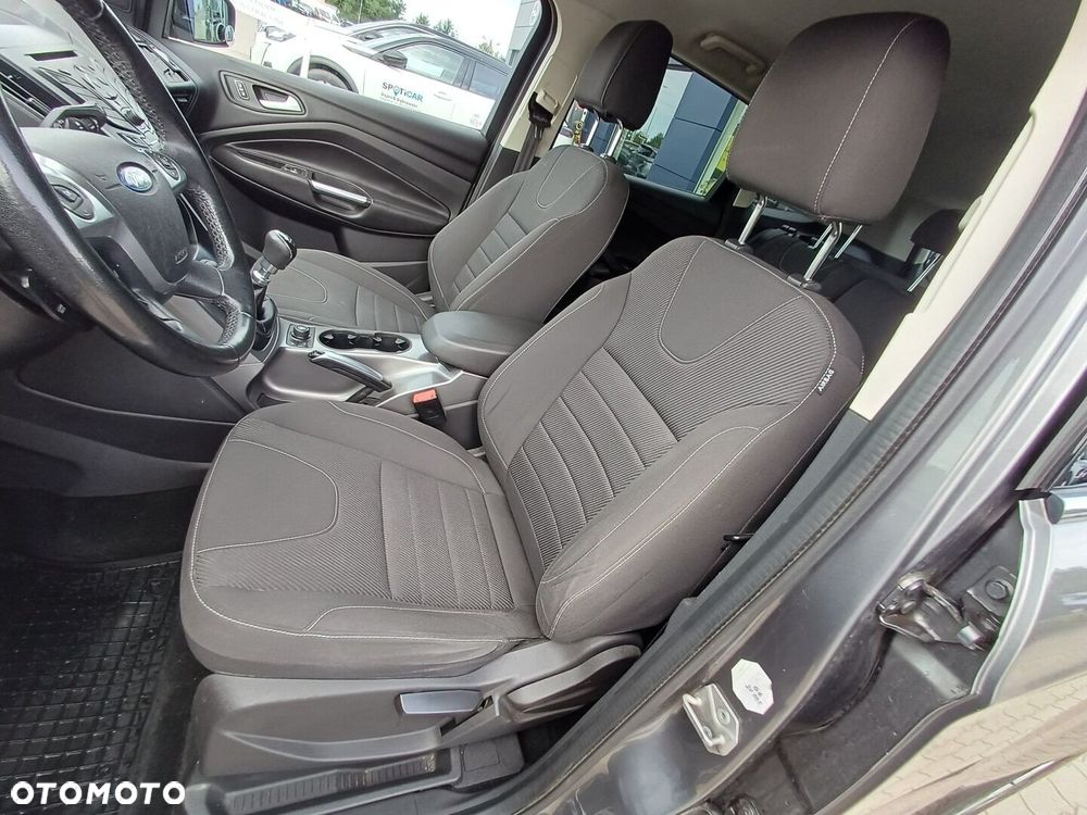 Ford Kuga 2.0 TDCi FWD Titanium - 12
