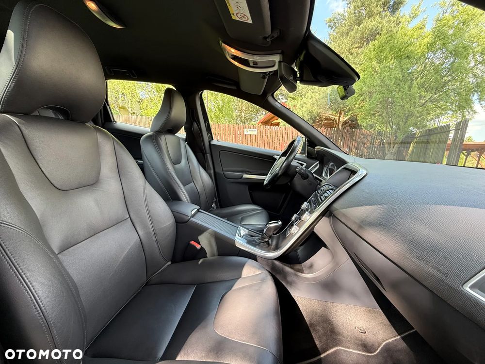 Volvo XC 60 D4 Geartronic Summum - 28