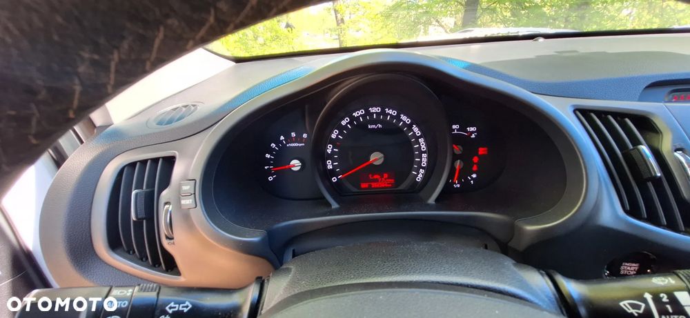 Kia Sportage 2.0 CRDI 2WD Spirit - 9