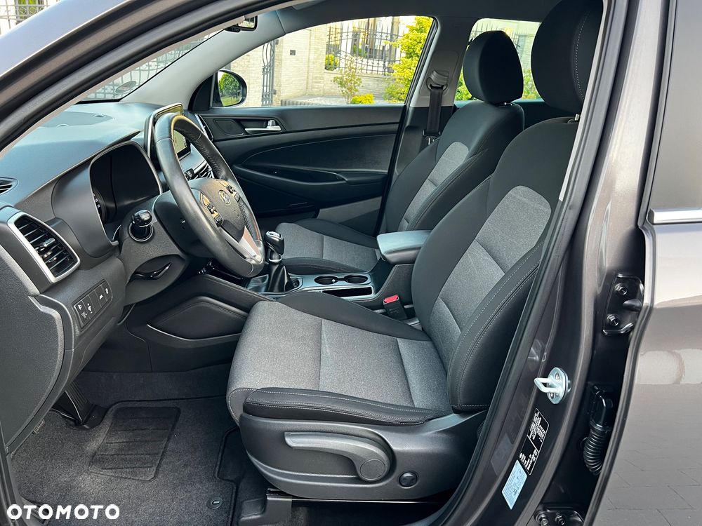 Hyundai Tucson blue 1.6 GDi 2WD Navi - 17