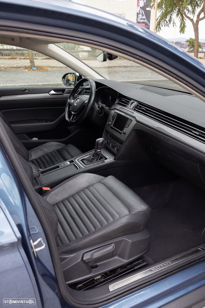 VW Passat Alltrack 2.0 TDI DSG - 11